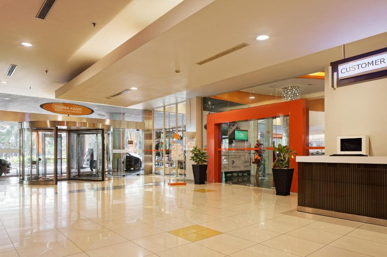 Harris Hotel And Conventions Kelapa Gading Jakarta Exterior foto
